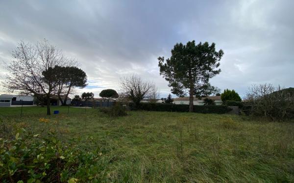 Terrain à vendre    Les Mathes