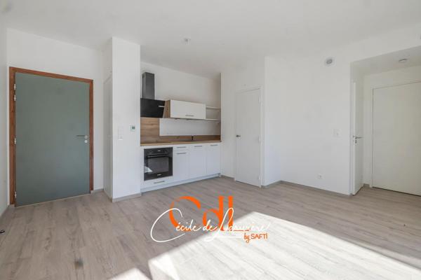 Investissement idéal, plein centre-ville et plein Sud avec terrasse et jardinet !