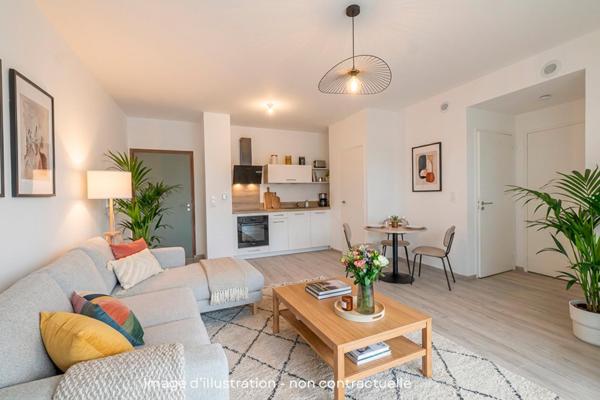 Investissement idéal, plein centre-ville et plein Sud avec terrasse et jardinet !