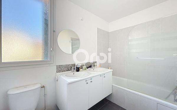 Maison à vendre    5 pièces •  Veneux-les-Sablons