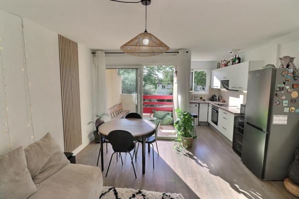 Confortable T2 avec vue sur les oliviers, le seul de ce type en vente à Clapiers
