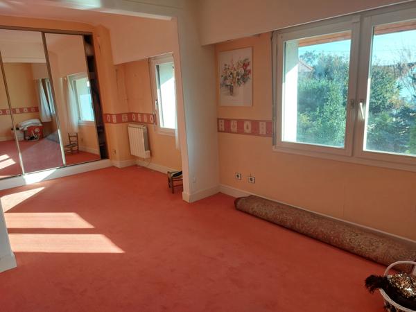 Ormesson-sur-Marne (94490) MAISON FAMILIALE avec 3 chambres, sous-sol total avec garage et jardin