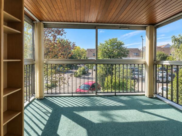 Appartement à vendre 4 pièces LE CHESNAY (78)100m²-3 chambres-Loggia-Balcon-Parking-cave