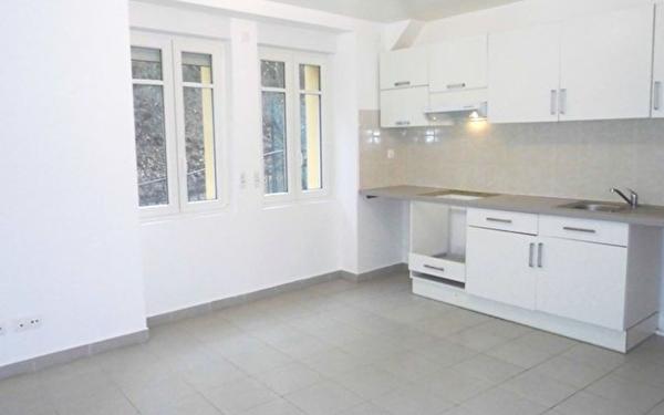 Appartement à louer    1 pièce •  Hayange
