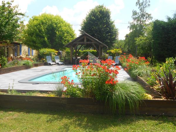 Maison à vendre à Montpon-Ménestérol 11 pièces  314.17 m2