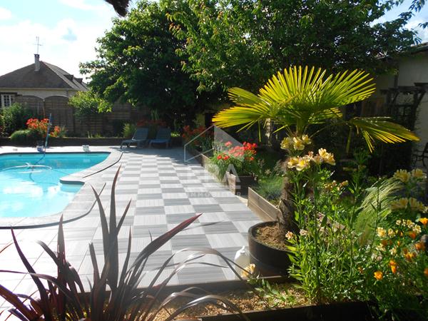 Maison à vendre à Montpon-Ménestérol 11 pièces  314.17 m2