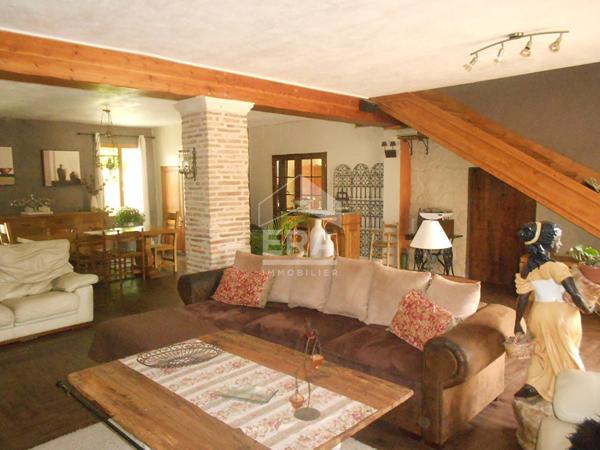 Maison à vendre à Montpon-Ménestérol 11 pièces  314.17 m2