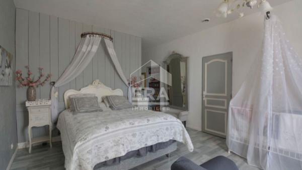 Maison à vendre à Montpon-Ménestérol 11 pièces  314.17 m2