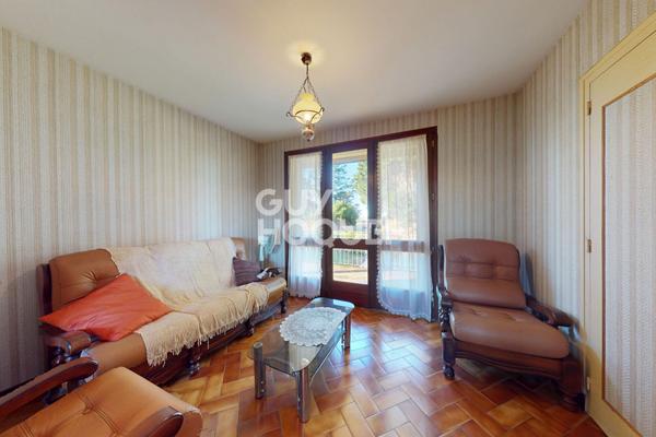 Ensemble immobilier comprenant maison principale + maison annexe et 3.8 ha