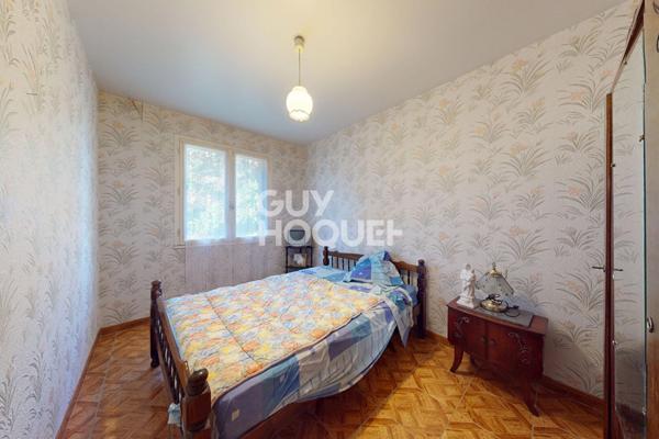 Ensemble immobilier comprenant maison principale + maison annexe et 3.8 ha