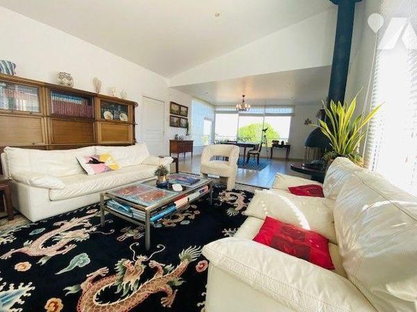 A vendre TREGASTEL, Côte d'Armor (22), dans secteur recherché, proche des plages, charmante mai...