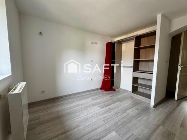 Maison de village T4 avec petite sortie à l'avant