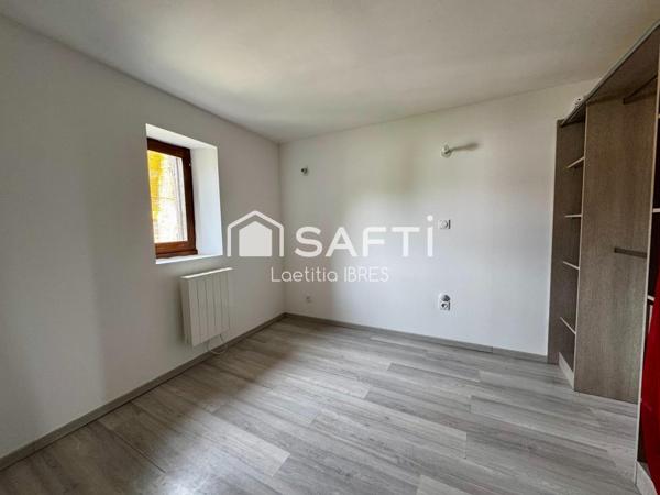 Maison de village T4 avec petite sortie à l'avant