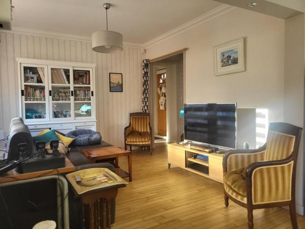 CHARMANTE MAISON DE VILLE 5 CHAMBRES