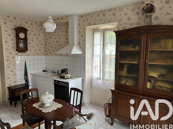 Maison à vendre 4 pièces 111 m² Nanteuil-en-Vallée