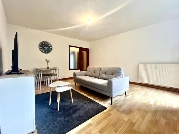 Quimper (29000) Appartement T5 Meublé de 96 m² avec Loggia et double balcon - Chauffage collectif inclus