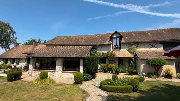 Maison à Houdan, 78550 - 6 pièces 200m²