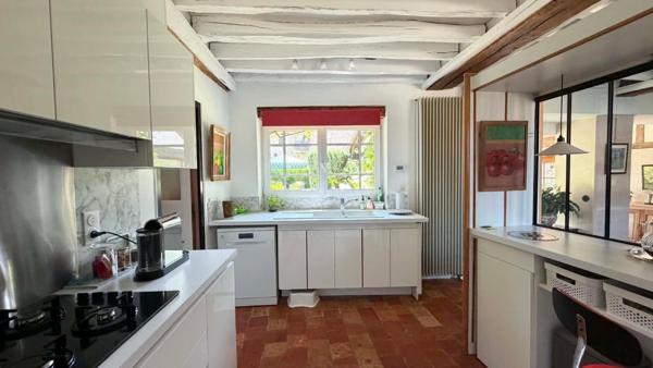 Maison à Houdan, 78550 - 6 pièces 200m²