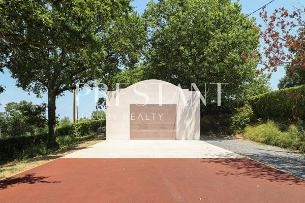 LARREISTA – Superbe Ferme Basque Rénovée avec Piscine et Vue Panoramique – 14 PERSONNES, BRISCOUS
