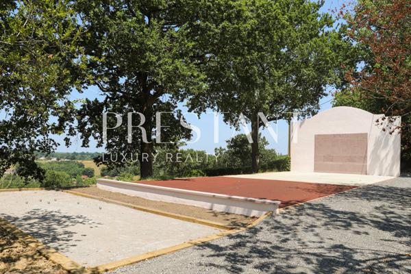 LARREISTA – Superbe Ferme Basque Rénovée avec Piscine et Vue Panoramique – 14 PERSONNES, BRISCOUS