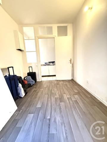 Appartement F3 à vendre  3 pièces - 41 m 2   PARIS  - 75020