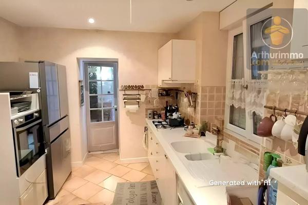 Vente                                                      Immeuble
                        
                     7 pièces                      233 m2                     à Avaray