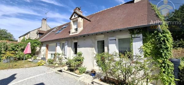 Vente                                                      Immeuble
                        
                     7 pièces                      233 m2                     à Avaray