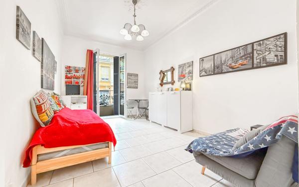 Appartement à vendre    1 pièce • 24,09 m2 Nice