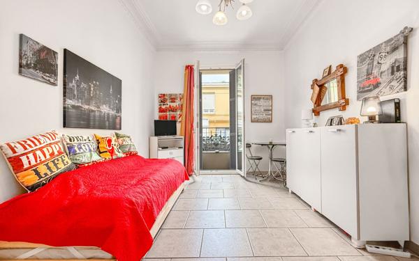 Appartement à vendre    1 pièce • 24,09 m2 Nice