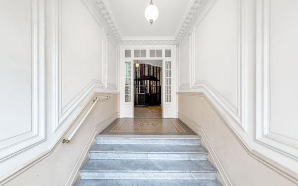 Appartement à vendre    1 pièce • 24,09 m2 Nice