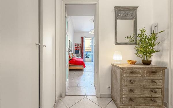 Appartement à vendre    1 pièce • 24,09 m2 Nice