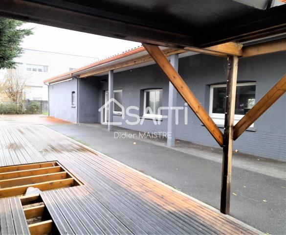 CASTRES zone commercial local 400m² à vendre.