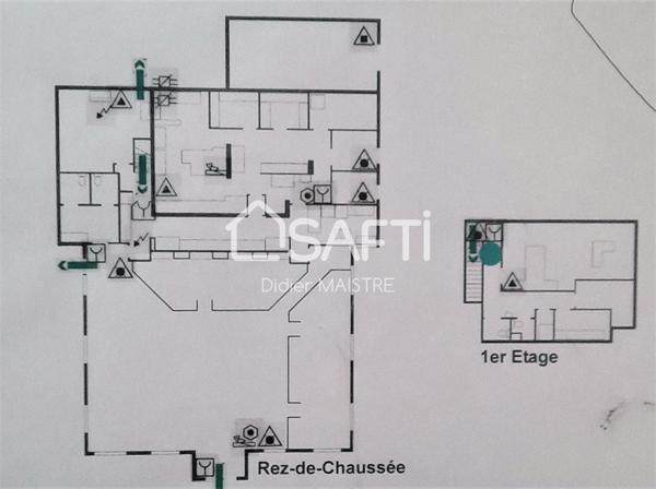 CASTRES zone commercial local 400m² à vendre.