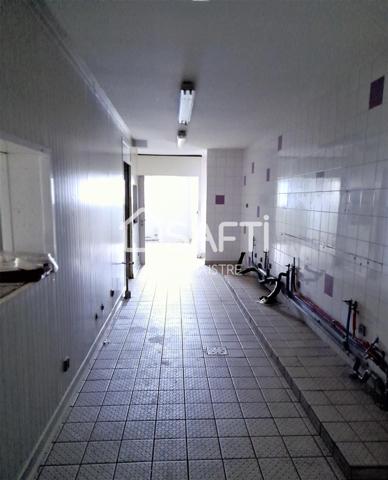 CASTRES zone commercial local 400m² à vendre.