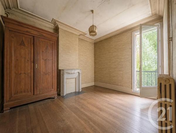 Maison à vendre  4 pièces - 78,46 m 2   SURESNES  - 92