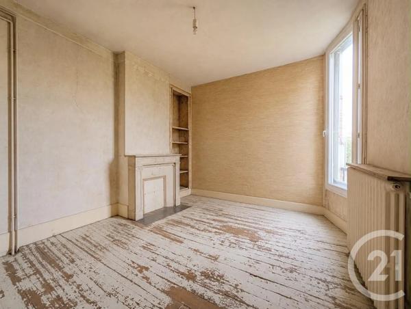 Maison à vendre  4 pièces - 78,46 m 2   SURESNES  - 92