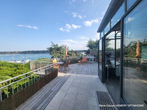 Dinard centre, Appartement T5 de 1ère ligne en pleine vue mer avec jardin et accès à la promenade du Clair de Lune