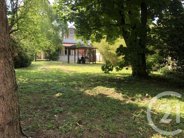 maison à vendre  8 pièces - 220 m2 LA VARENNE ST HILAIRE - 94