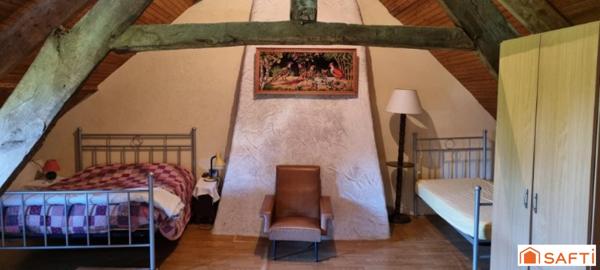 Maison en pierres 2 chambres - terrain - terrasse