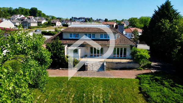 Maison 7 pièces 221.66 m2