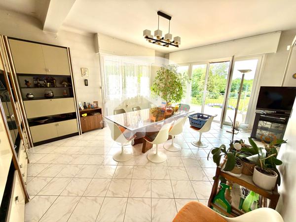 Maison 7 pièces 221.66 m2