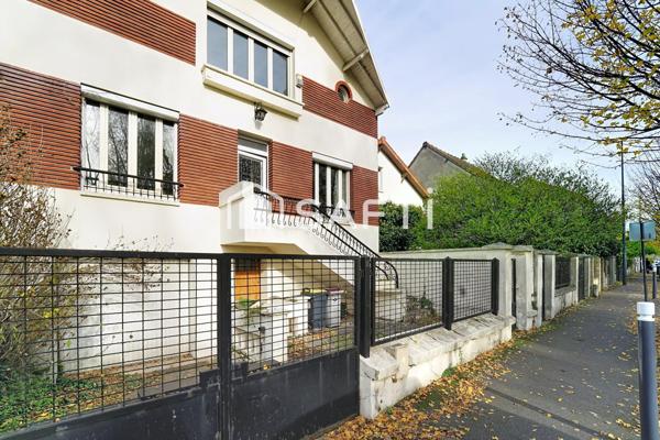 Grande maison  familiale quartier pavillonnaire, avec jardin