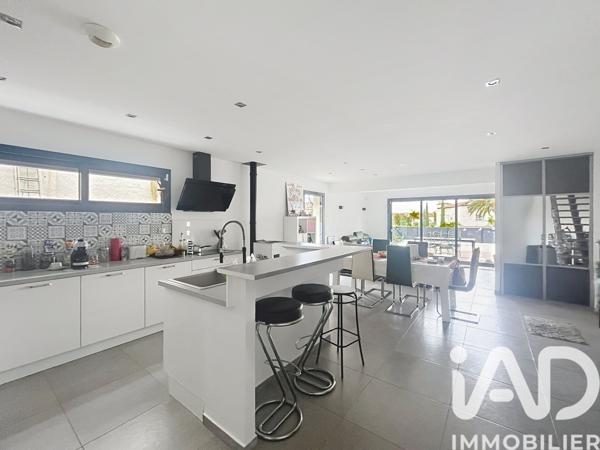 Maison à vendre 6 pièces 130 m² Bandol