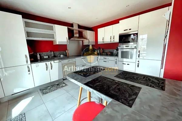 Vente Maison 6 pièces 156 m2 à Vert-Saint-Denis