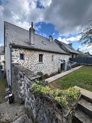 Maison Mur De Barrez (12600) 4 pièce(s) 138 m2 , Mur de barrez
