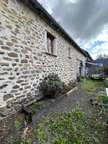 Maison Mur De Barrez (12600) 4 pièce(s) 138 m2 , Mur de barrez