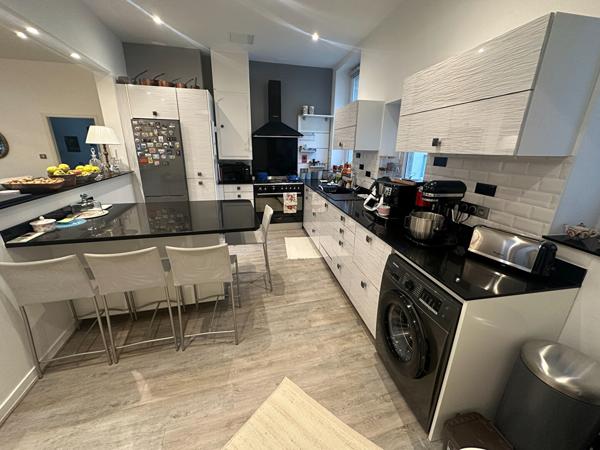 Appartement 4 pièces 90.04 m2