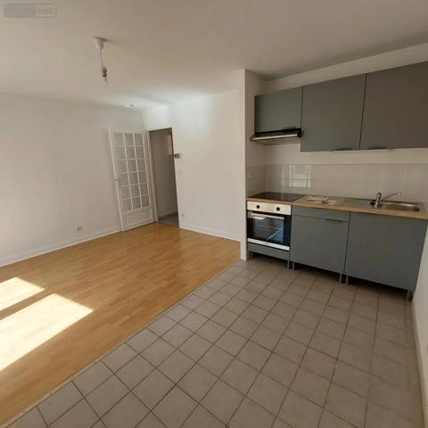 Location - Appartement Reims 51100 1 pièce 27 m 2