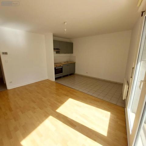 Location - Appartement Reims 51100 1 pièce 27 m 2