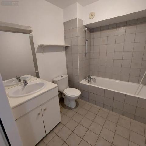 Location - Appartement Reims 51100 1 pièce 27 m 2